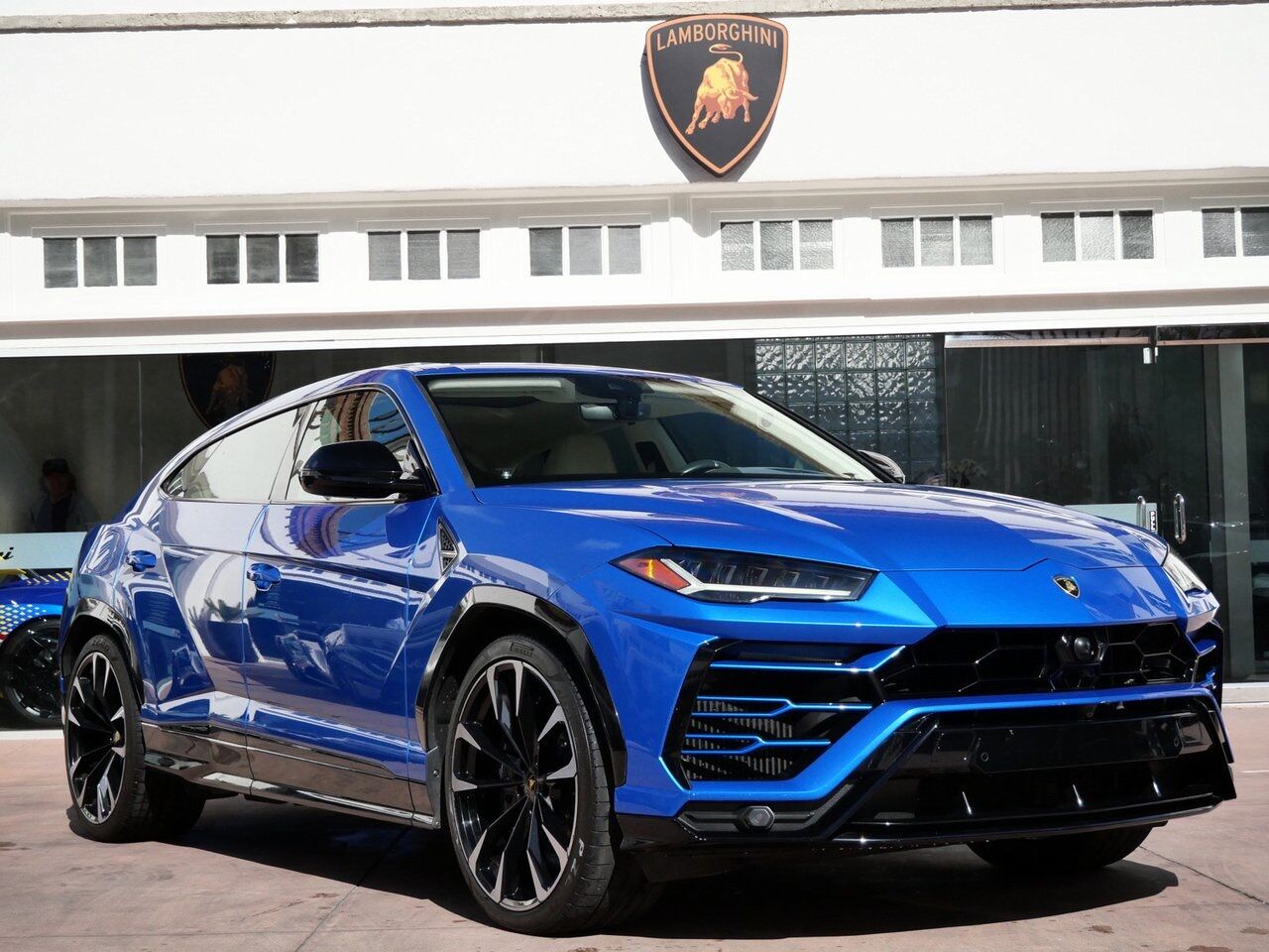 2021 Lamborghini Urus Base Base