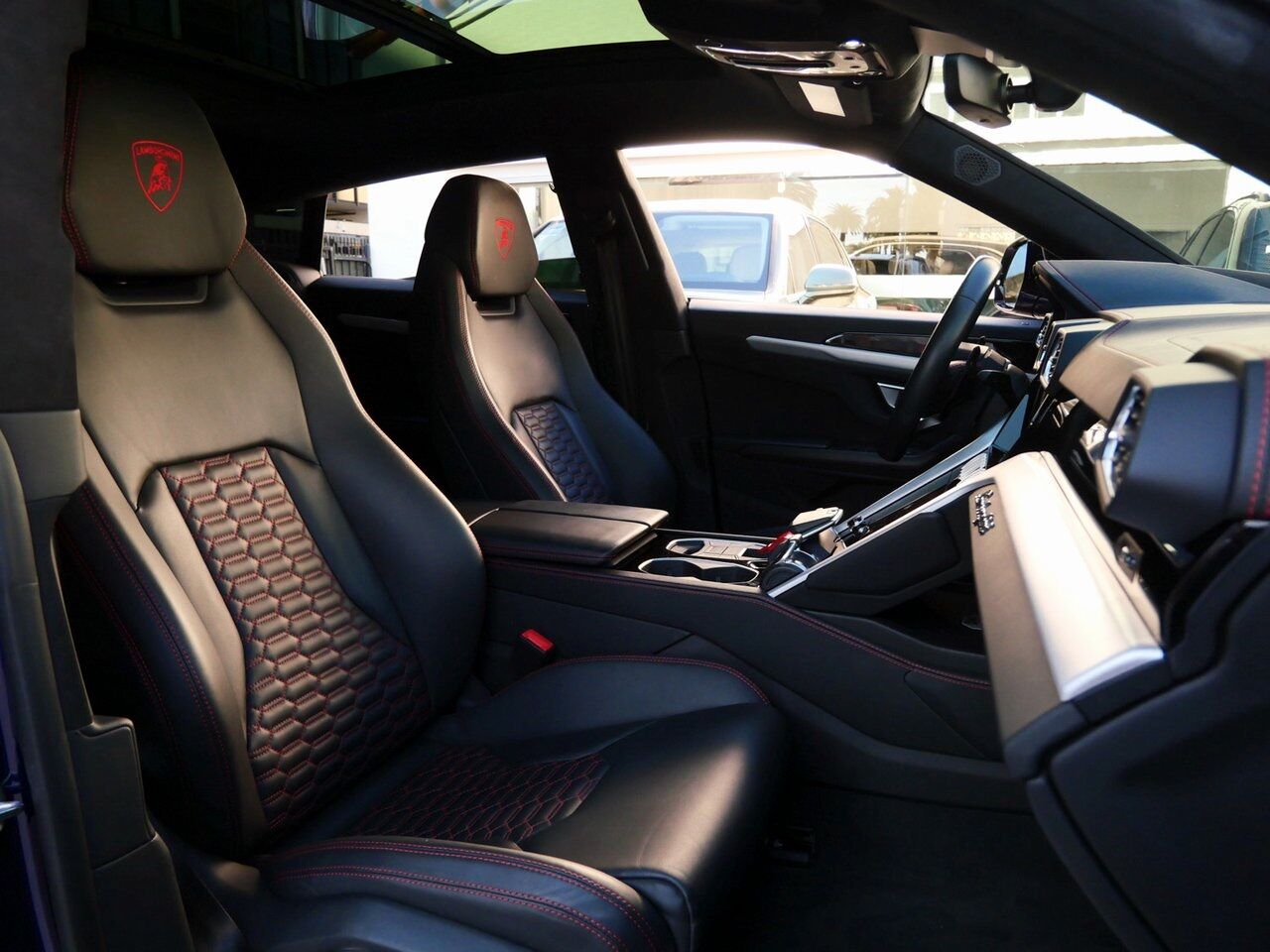 2021 Lamborghini Urus Base Base Lawrence KS