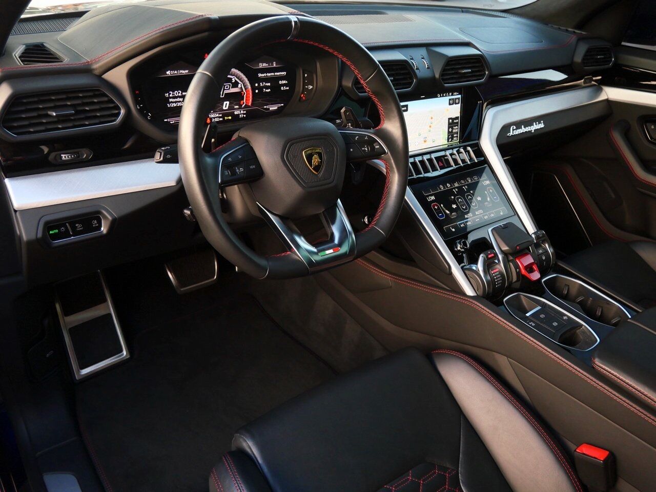 2021 Lamborghini Urus Base Base Lawrence KS