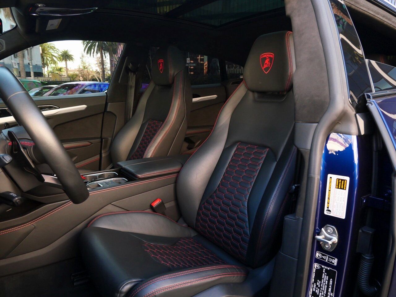 2021 Lamborghini Urus Base Base Lawrence KS