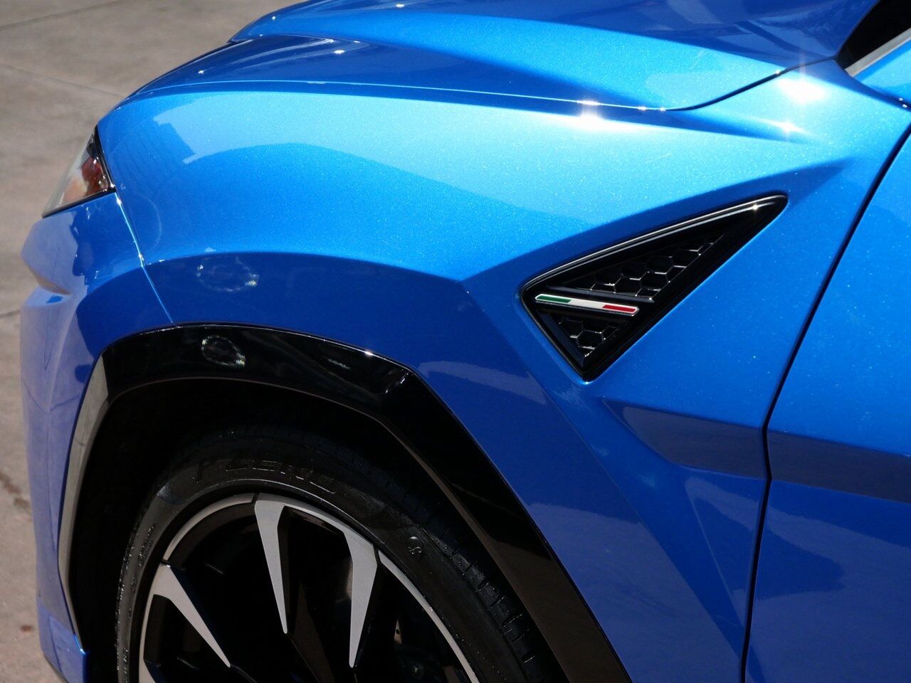 2021 Lamborghini Urus Base Base Lawrence KS