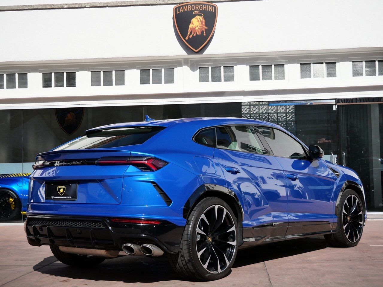 2021 Lamborghini Urus Base Base