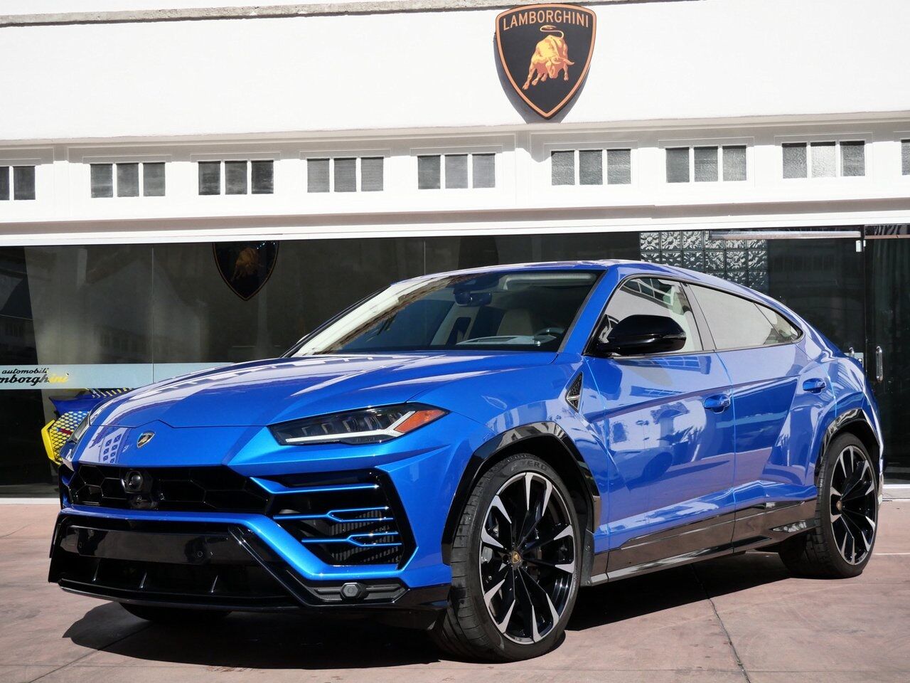 2021 Lamborghini Urus Base Base Lawrence KS