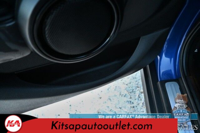 2021 MINI Cooper Oxford Edition / Heated Leather Seats / Power Locks, Windows & Mirrors / Dual Sunroofs / Keyless Entry & Start / Bluetooth / Back Up Camera / Aluminum Wheels / 37 MPG / Only 13K Miles Banglore