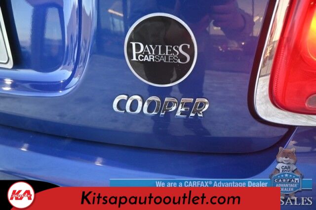 2021 MINI Cooper Oxford Edition / Heated Leather Seats / Power Locks, Windows & Mirrors / Dual Sunroofs / Keyless Entry & Start / Bluetooth / Back Up Camera / Aluminum Wheels / 37 MPG / Only 13K Miles Banglore