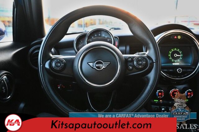 2021 MINI Cooper Oxford Edition / Heated Leather Seats / Power Locks, Windows & Mirrors / Dual Sunroofs / Keyless Entry & Start / Bluetooth / Back Up Camera / Aluminum Wheels / 37 MPG / Only 13K Miles Banglore