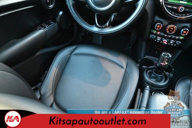 2021 MINI Cooper Oxford Edition / Heated Leather Seats / Power Locks, Windows & Mirrors / Dual Sunroofs / Keyless Entry & Start / Bluetooth / Back Up Camera / Aluminum Wheels / 37 MPG / Only 13K Miles Banglore