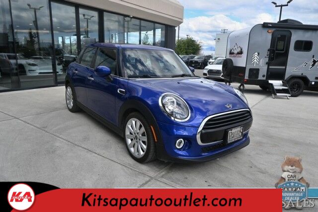 2021 MINI Cooper Oxford Edition / Heated Leather Seats / Power Locks, Windows & Mirrors / Dual Sunroofs / Keyless Entry & Start / Bluetooth / Back Up Camera / Aluminum Wheels / 37 MPG / Only 13K Miles Banglore