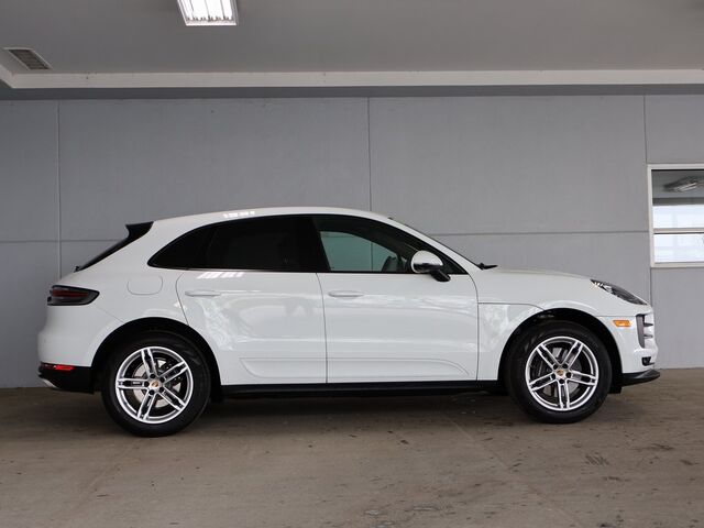 2021 Porsche Macan  Merriam KS