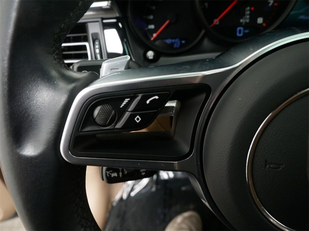 2021 Porsche Macan Oak Ridge TN