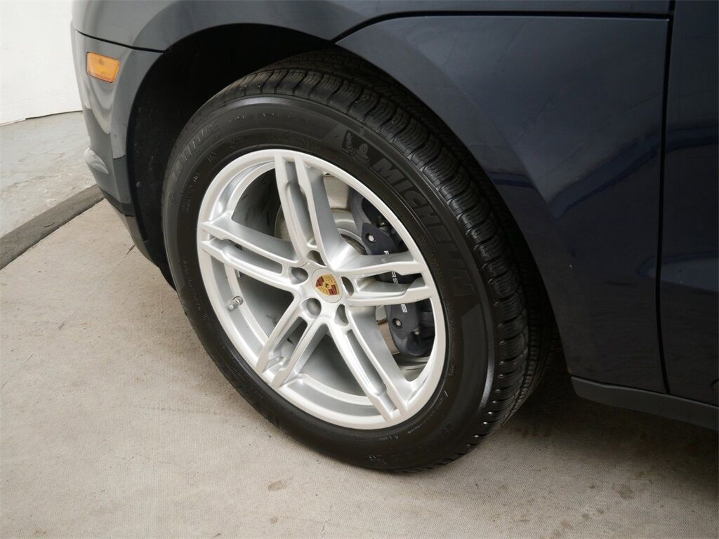 2021 Porsche Macan Oak Ridge TN