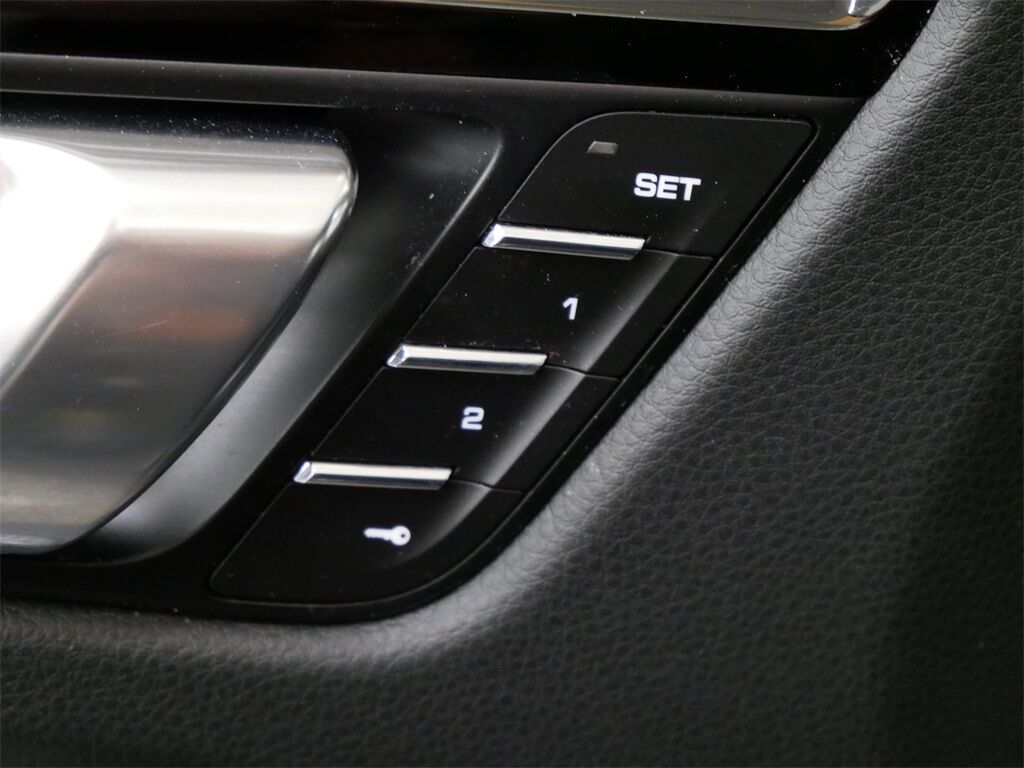 2021 Porsche Macan Oak Ridge TN