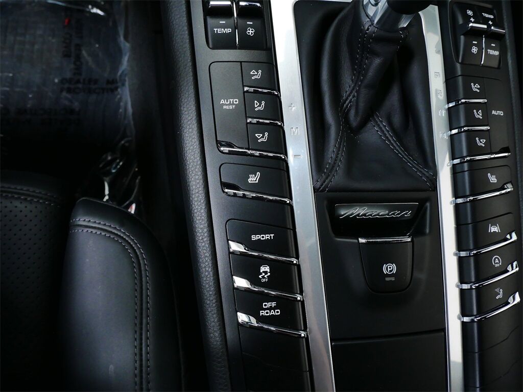 2021 Porsche Macan Oak Ridge TN