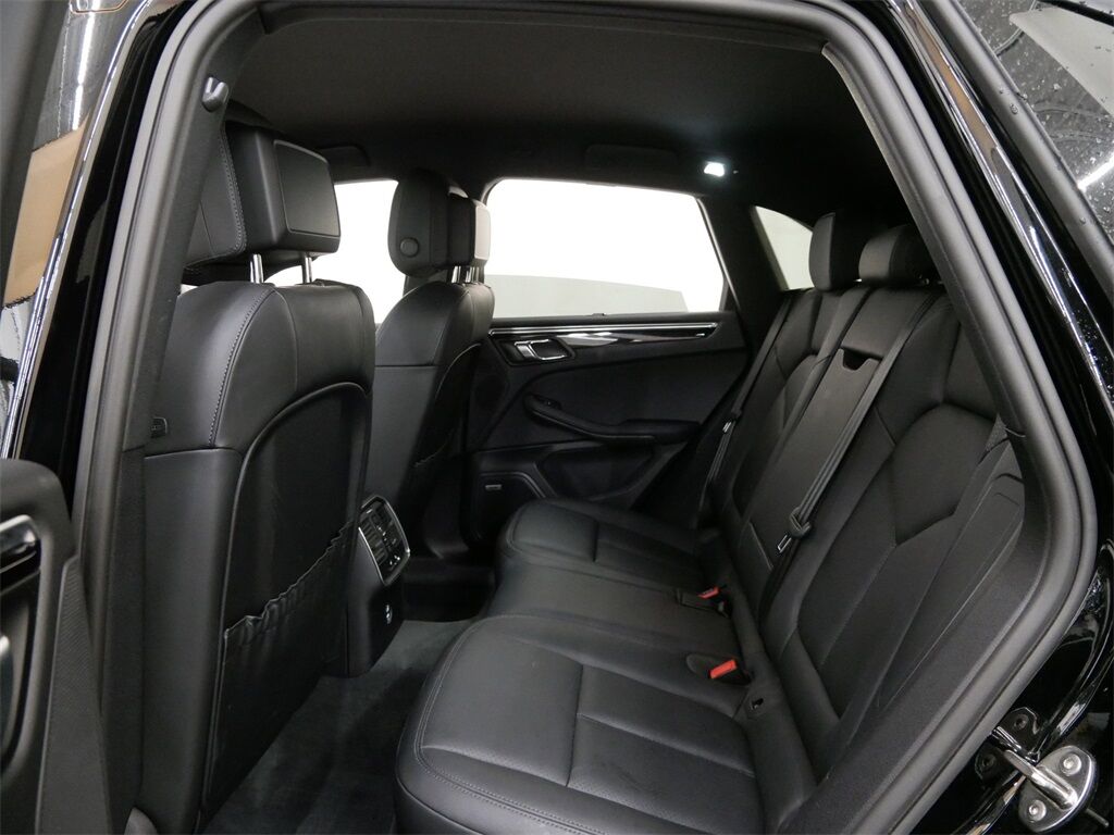 2021 Porsche Macan Oak Ridge TN