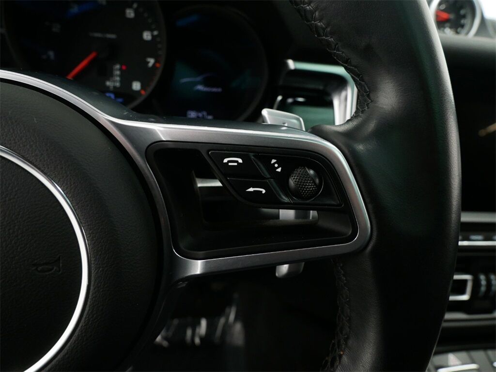 2021 Porsche Macan Oak Ridge TN