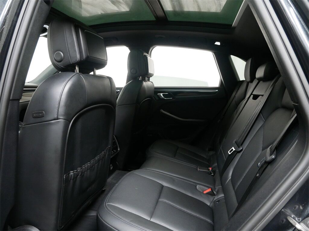 2021 Porsche Macan Oak Ridge TN