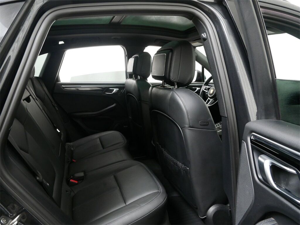 2021 Porsche Macan Oak Ridge TN