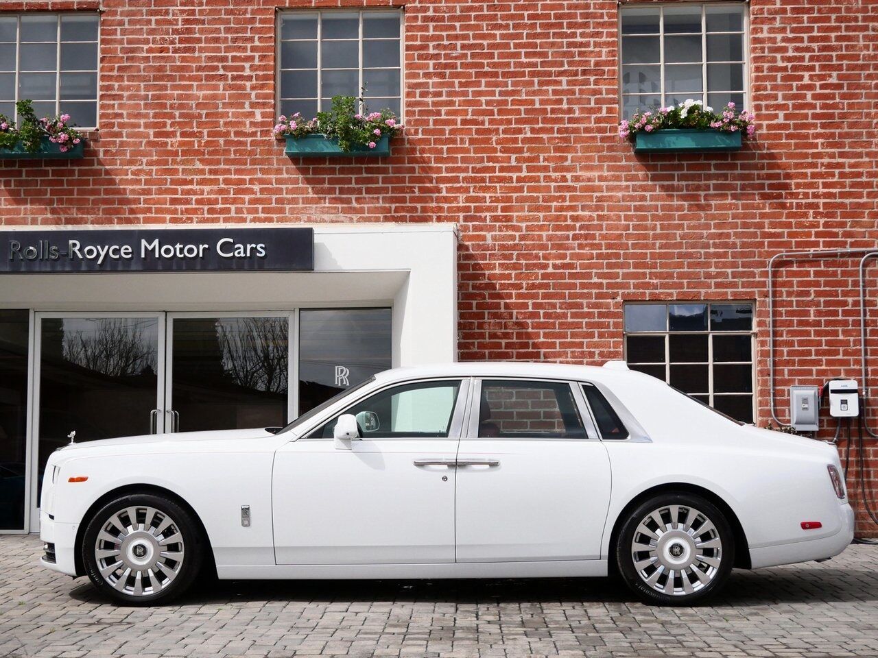 2021 Rolls-Royce Phantom