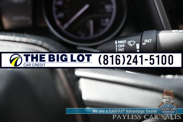 2021 Toyota Camry SE / Power Driver&apos;s Seat / Leather Trimmed Seats / Adaptive Cruise Control / Lane Departure & Forward Collision Alert / Apple CarPlay & Android Auto / USB Input / Back Up Camera / Alloy Wheels / 39 MPG Banglore