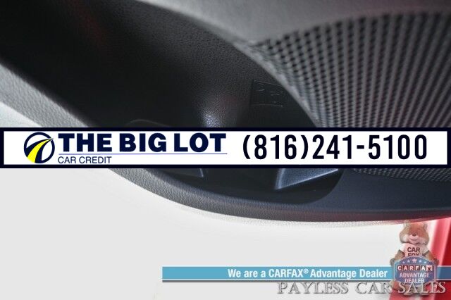 2021 Toyota Camry SE / Power Driver&apos;s Seat / Leather Trimmed Seats / Adaptive Cruise Control / Lane Departure & Forward Collision Alert / Apple CarPlay & Android Auto / USB Input / Back Up Camera / Alloy Wheels / 39 MPG Banglore