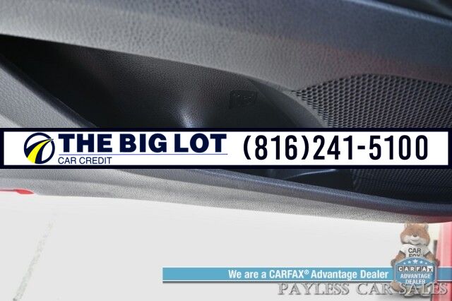2021 Toyota Camry SE / Power Driver&apos;s Seat / Leather Trimmed Seats / Adaptive Cruise Control / Lane Departure & Forward Collision Alert / Apple CarPlay & Android Auto / USB Input / Back Up Camera / Alloy Wheels / 39 MPG Banglore