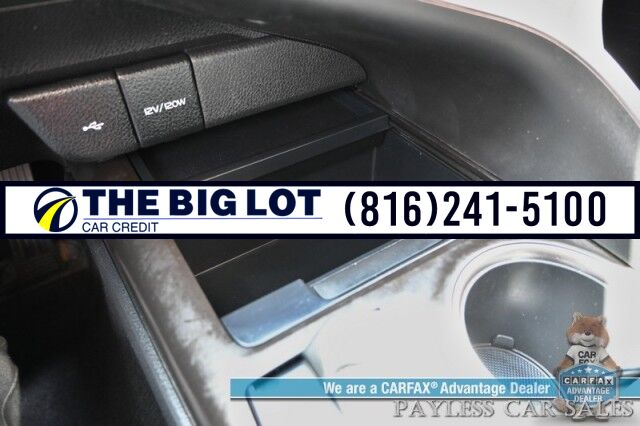 2021 Toyota Camry SE / Power Driver&apos;s Seat / Leather Trimmed Seats / Adaptive Cruise Control / Lane Departure & Forward Collision Alert / Apple CarPlay & Android Auto / USB Input / Back Up Camera / Alloy Wheels / 39 MPG Banglore