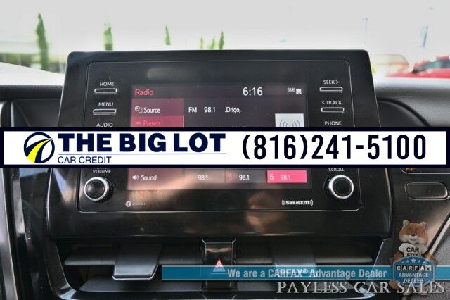 2021 Toyota Camry SE / Power Driver&apos;s Seat / Leather Trimmed Seats / Adaptive Cruise Control / Lane Departure & Forward Collision Alert / Apple CarPlay & Android Auto / USB Input / Back Up Camera / Alloy Wheels / 39 MPG Banglore