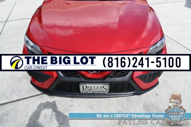 2021 Toyota Camry SE / Power Driver&apos;s Seat / Leather Trimmed Seats / Adaptive Cruise Control / Lane Departure & Forward Collision Alert / Apple CarPlay & Android Auto / USB Input / Back Up Camera / Alloy Wheels / 39 MPG Banglore