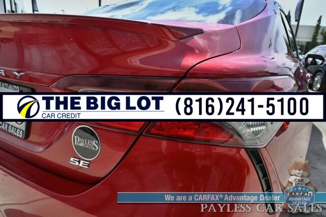 2021 Toyota Camry SE / Power Driver&apos;s Seat / Leather Trimmed Seats / Adaptive Cruise Control / Lane Departure & Forward Collision Alert / Apple CarPlay & Android Auto / USB Input / Back Up Camera / Alloy Wheels / 39 MPG Banglore