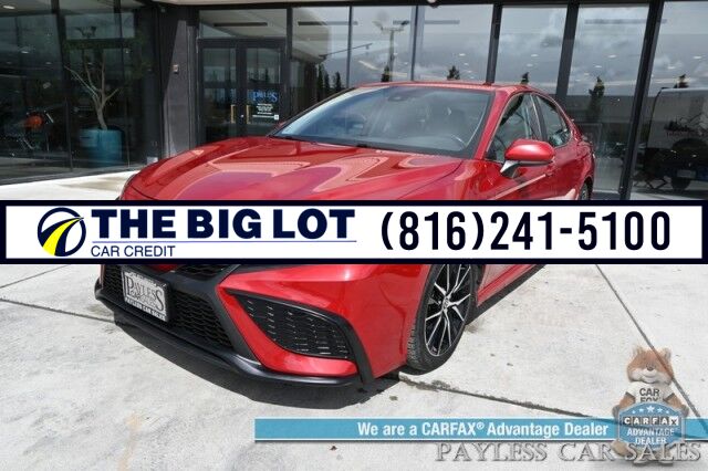 2021 Toyota Camry SE / Power Driver&apos;s Seat / Leather Trimmed Seats / Adaptive Cruise Control / Lane Departure & Forward Collision Alert / Apple CarPlay & Android Auto / USB Input / Back Up Camera / Alloy Wheels / 39 MPG Banglore