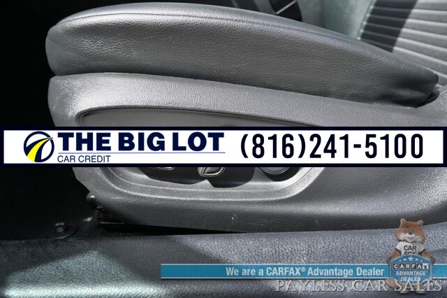 2021 Toyota Camry SE / Power Driver&apos;s Seat / Leather Trimmed Seats / Adaptive Cruise Control / Lane Departure & Forward Collision Alert / Apple CarPlay & Android Auto / USB Input / Back Up Camera / Alloy Wheels / 39 MPG Banglore