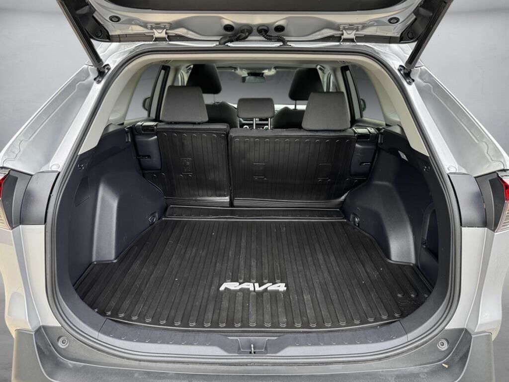 2021 Toyota RAV4 Hybrid XLE Fredericksburg VA