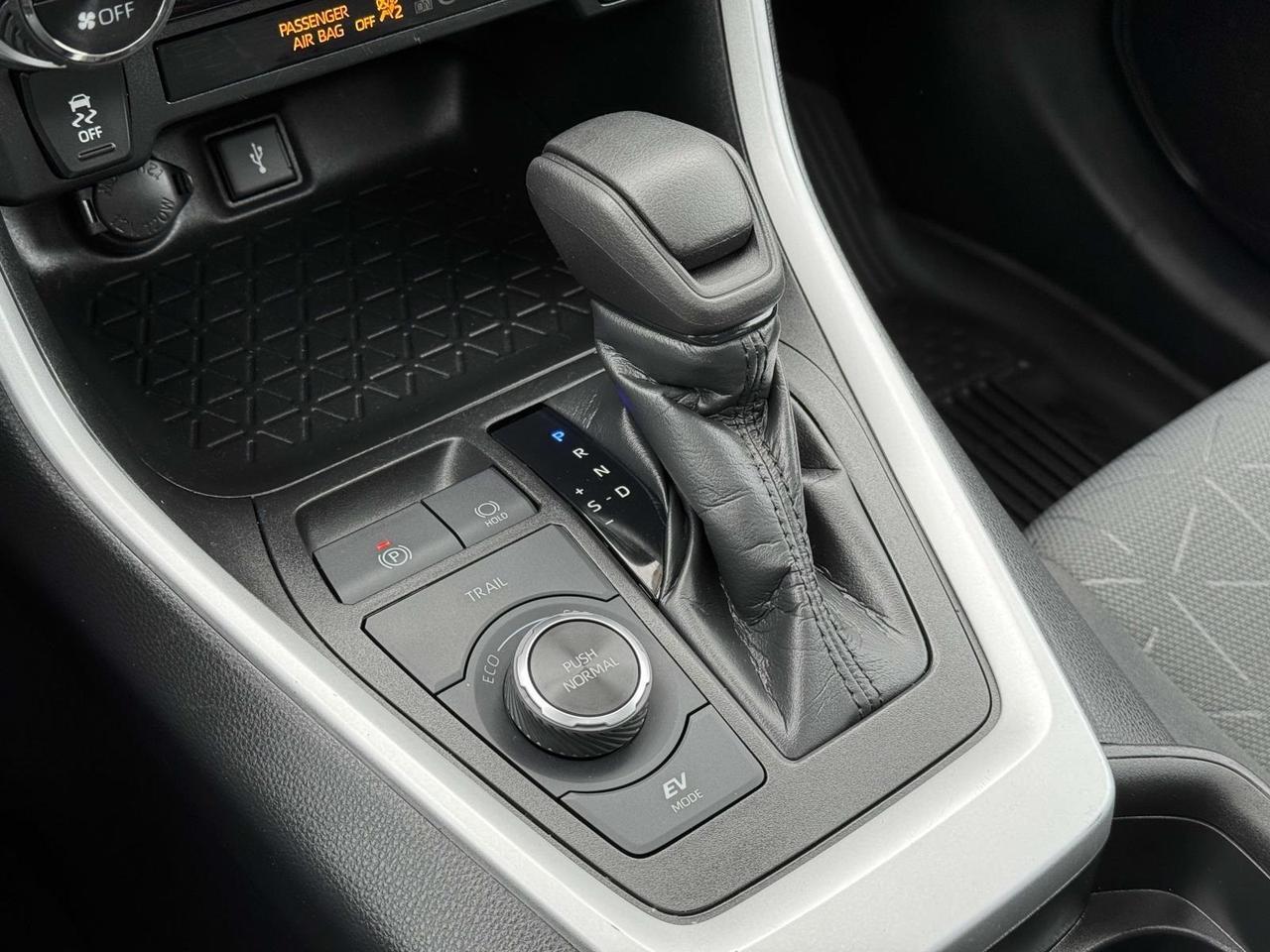 2021 Toyota RAV4 Hybrid XLE Fredericksburg VA