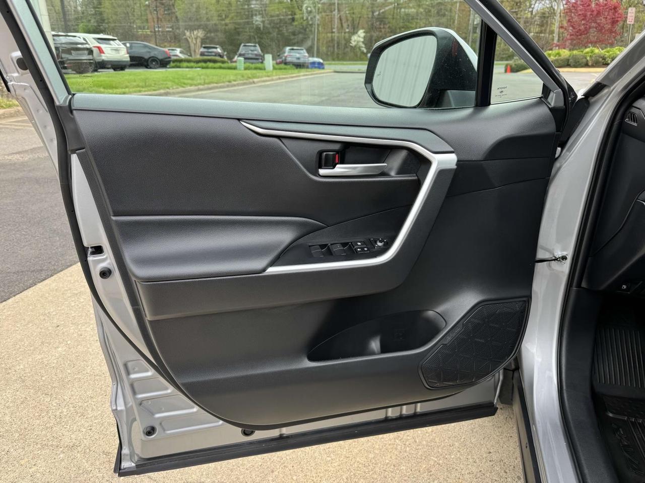 2021 Toyota RAV4 Hybrid XLE Fredericksburg VA