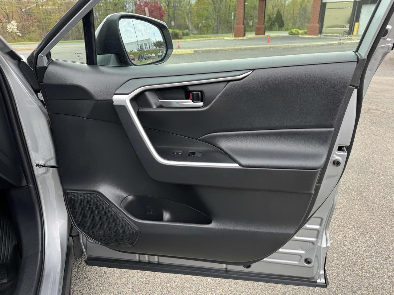 2021 Toyota RAV4 Hybrid XLE Fredericksburg VA