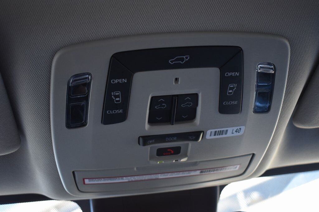 2021 Toyota Sienna Limited Vienna VA