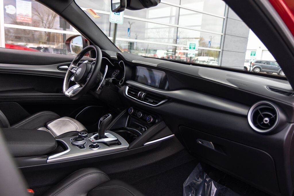 2022 Alfa Romeo Stelvio Veloce Kenosha WI