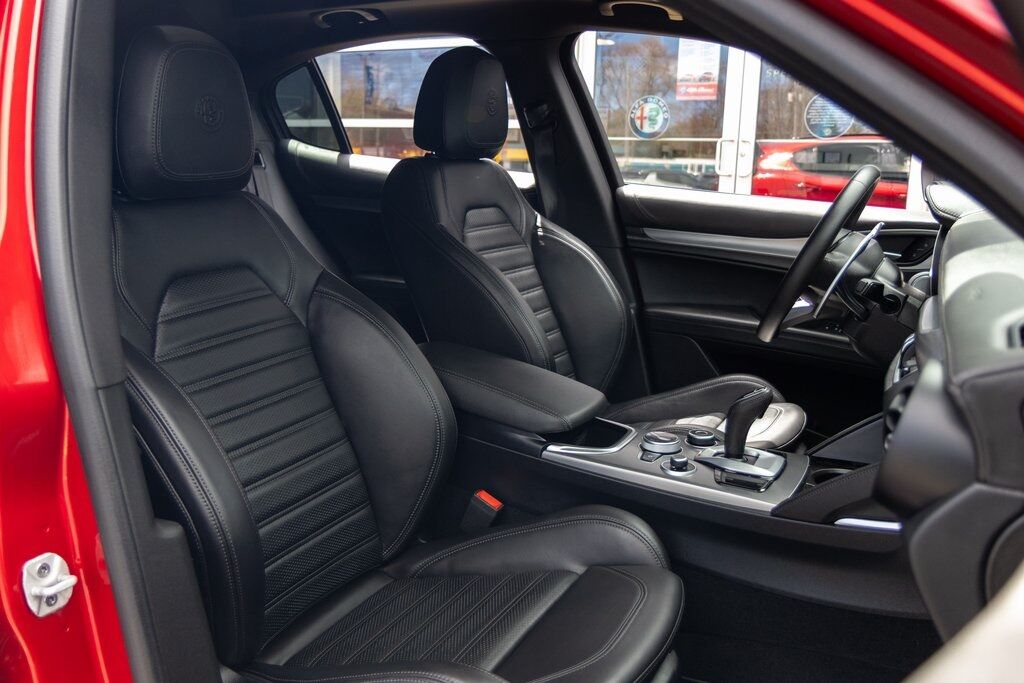 2022 Alfa Romeo Stelvio Veloce Kenosha WI