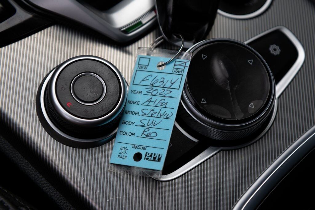 2022 Alfa Romeo Stelvio Veloce Kenosha WI