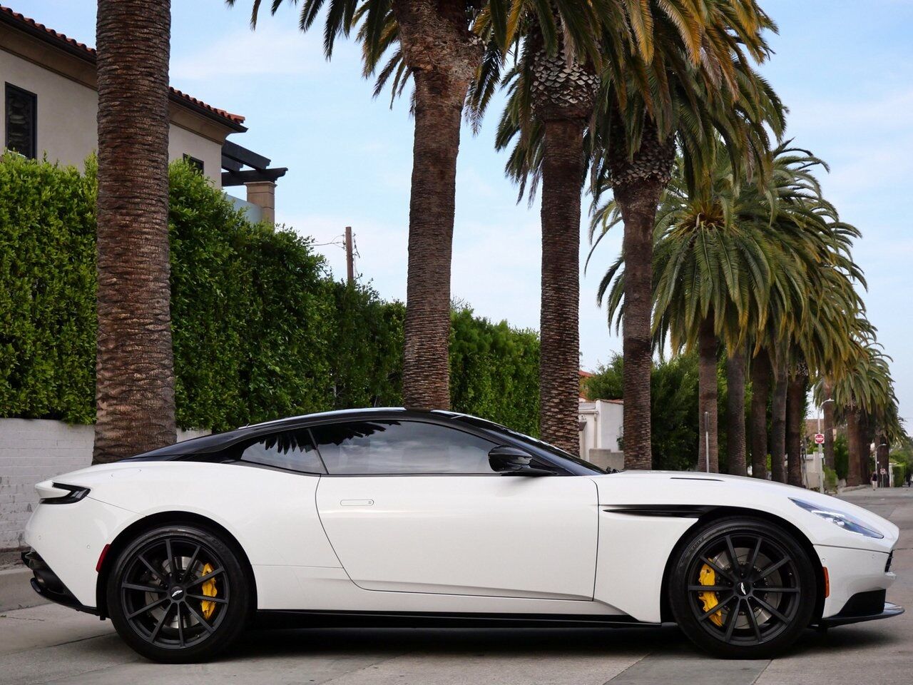 2022 Aston Martin DB11 Lawrence KS