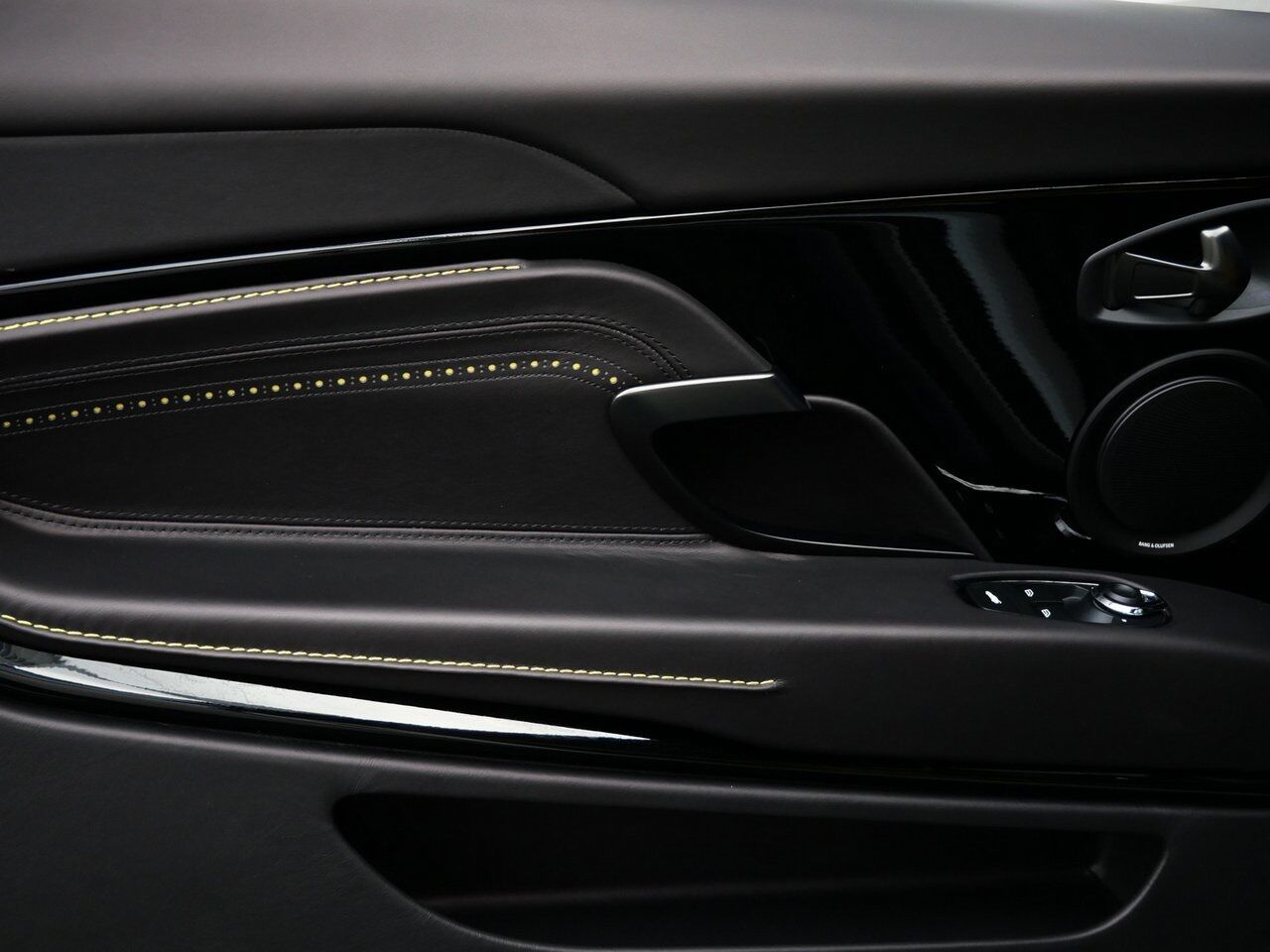 2022 Aston Martin DB11 Lawrence KS