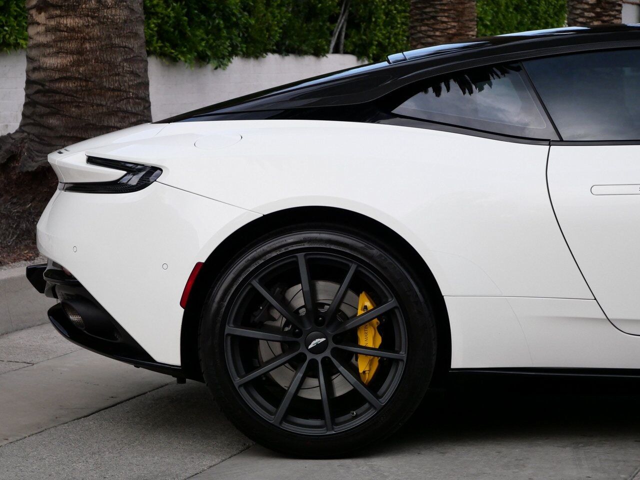 2022 Aston Martin DB11 Lawrence KS