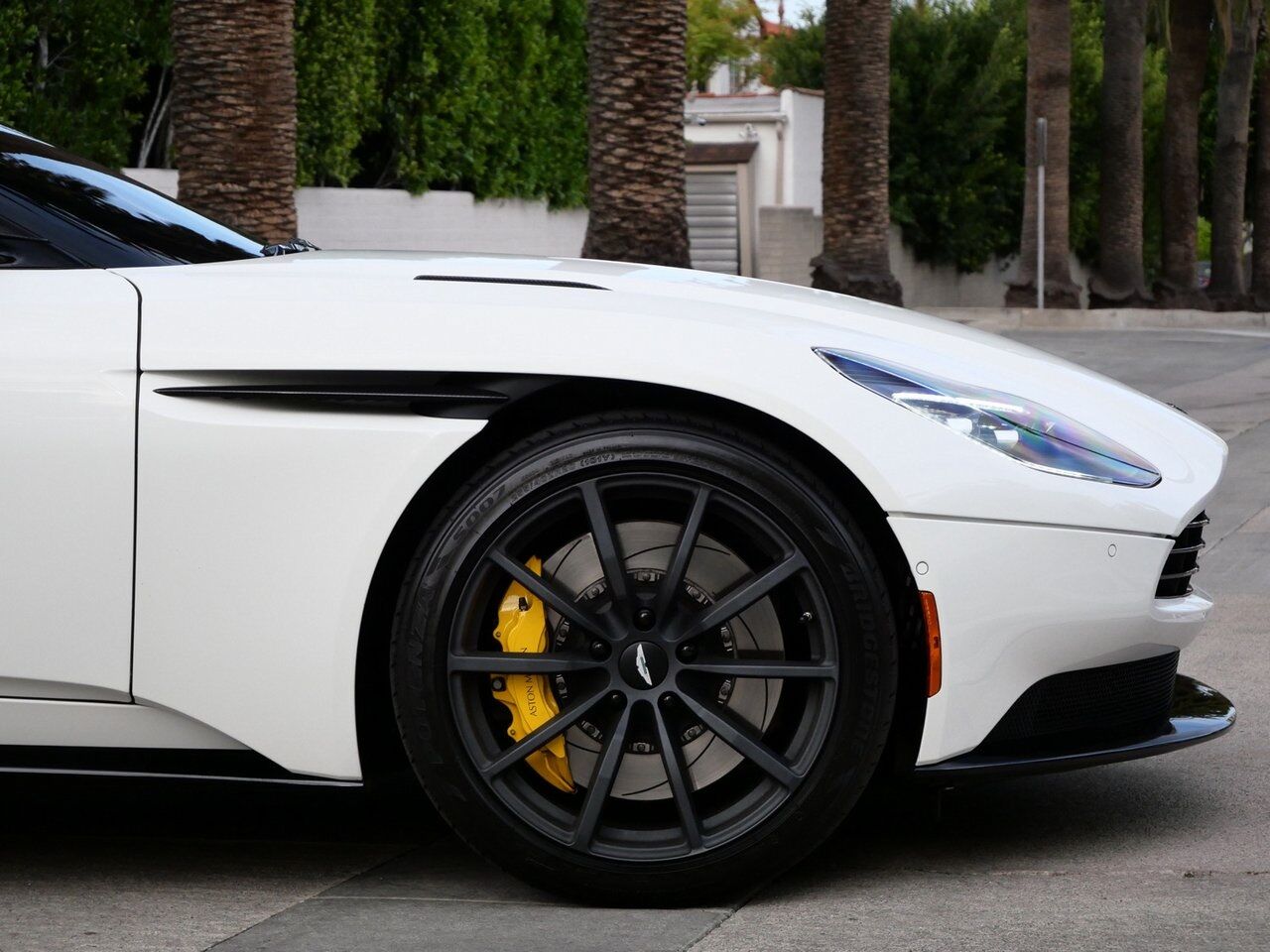 2022 Aston Martin DB11 Lawrence KS