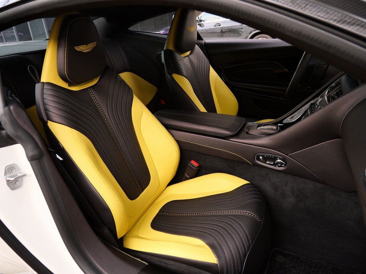 2022 Aston Martin DB11 Lawrence KS