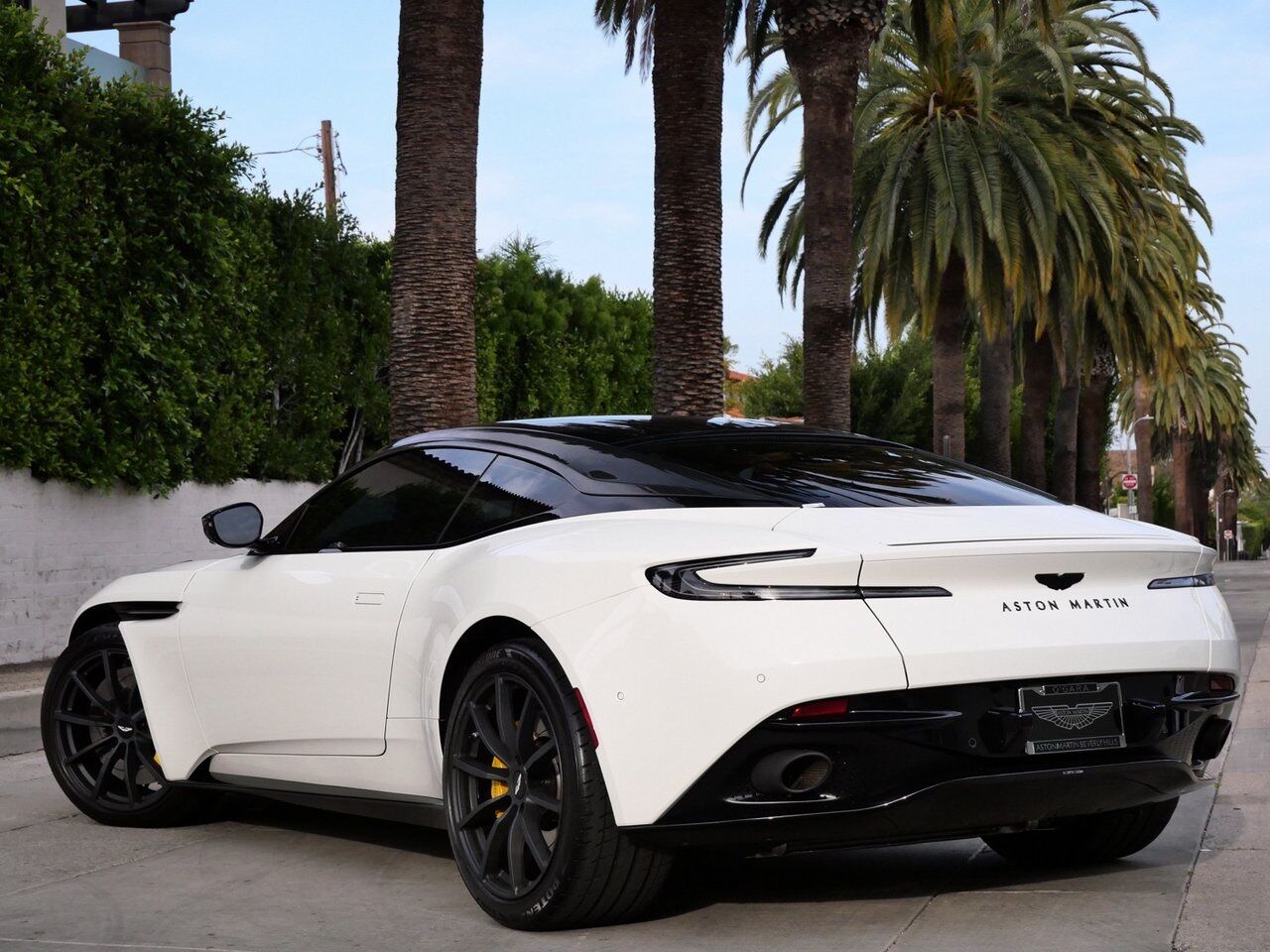 2022 Aston Martin DB11