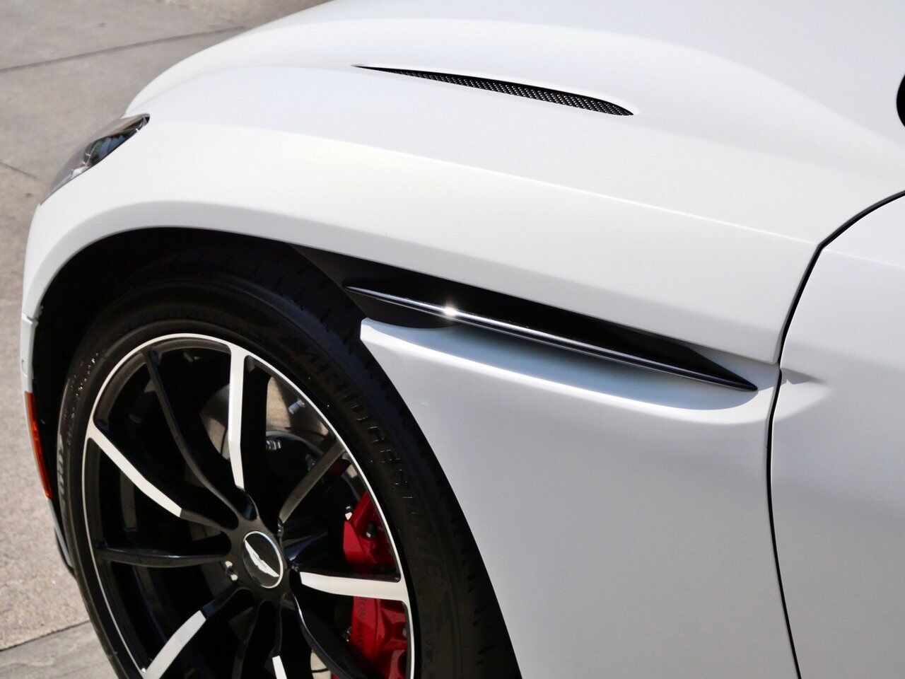 2022 Aston Martin DB11 Lawrence KS