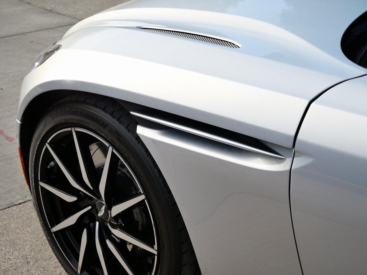 2022 Aston Martin DB11 Volante Volante Lawrence KS