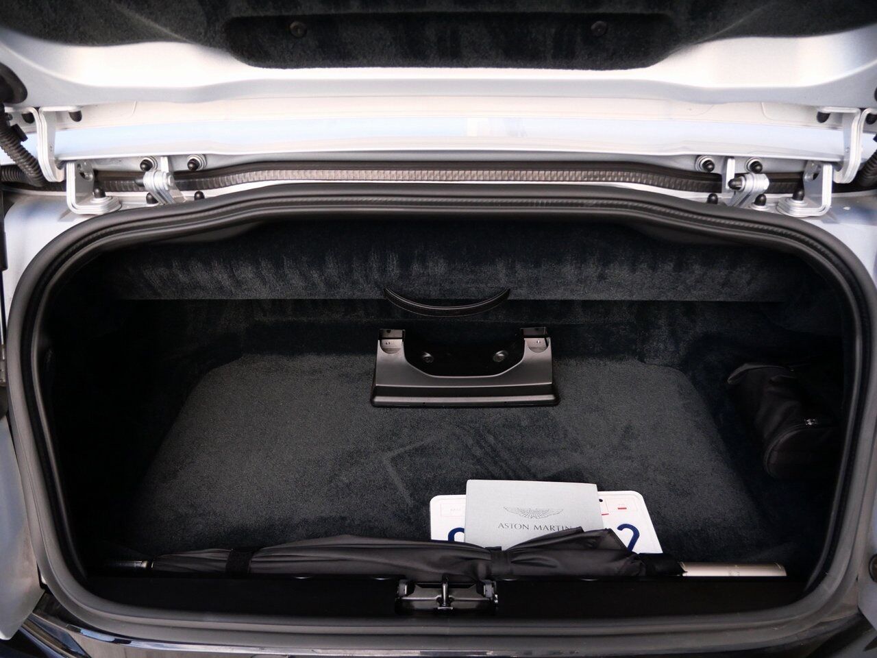 2022 Aston Martin DB11 Volante Volante Lawrence KS