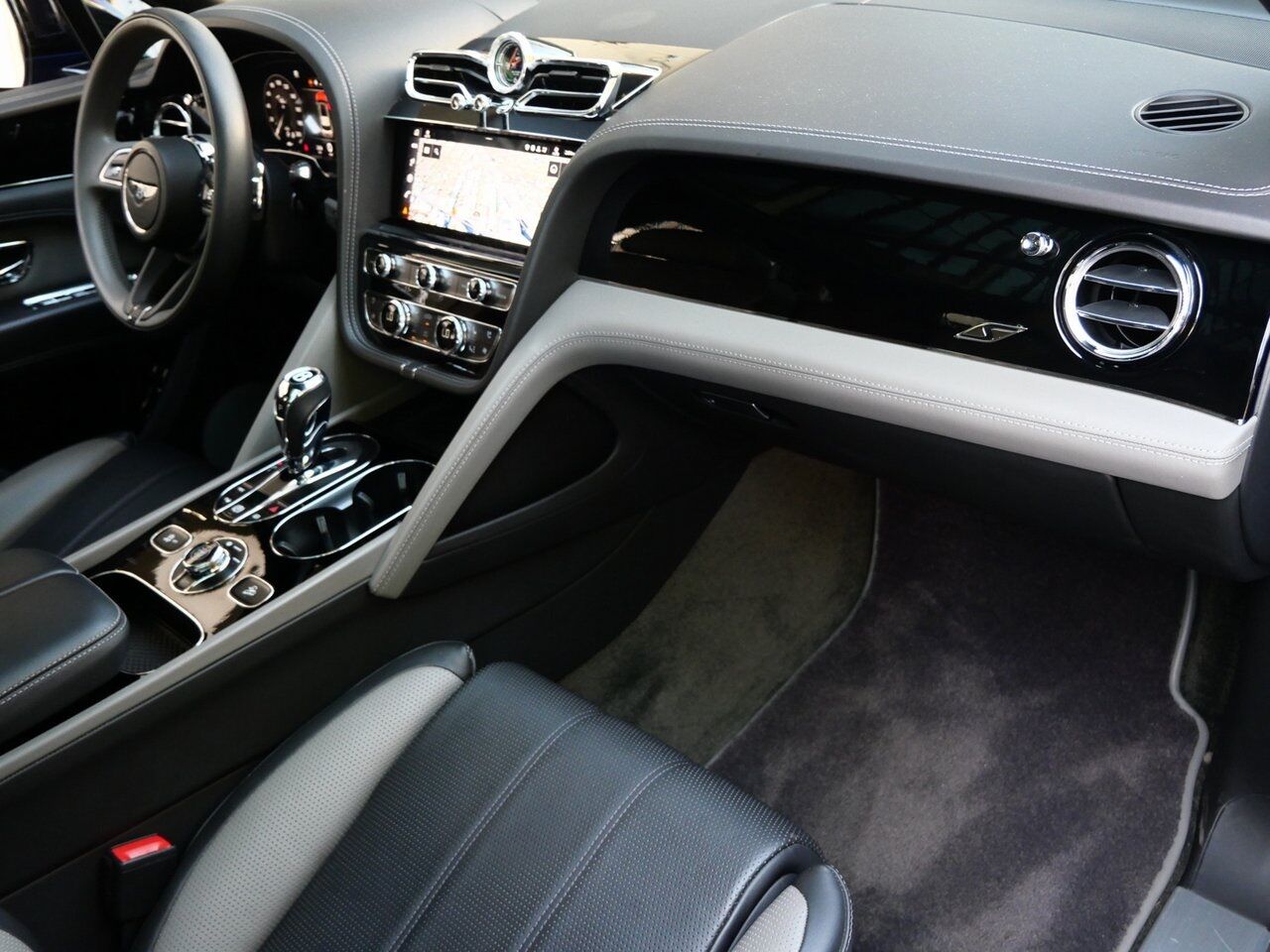 2022 Bentley Bentayga S S Lawrence KS