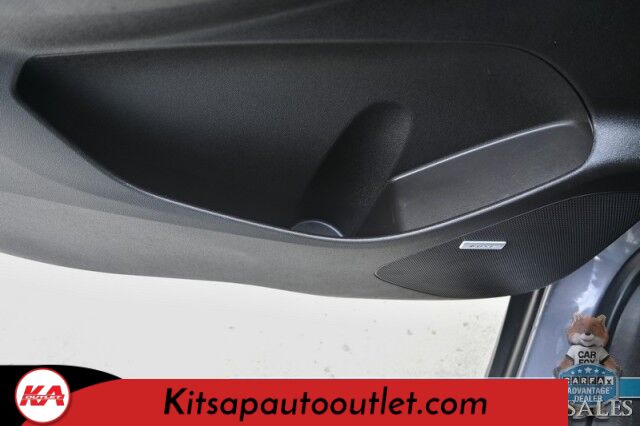2022 Chevrolet Bolt EV 2LT / Auto Start / Power & Heated Leather Seats / Bose Speakers / Adaptive Cruise Control / Lane Depart & Blind Spot Alert / Apple CarPlay & Android Auto / Back Up Cam / Keyless Entry & Start / 259 Mile Range Banglore